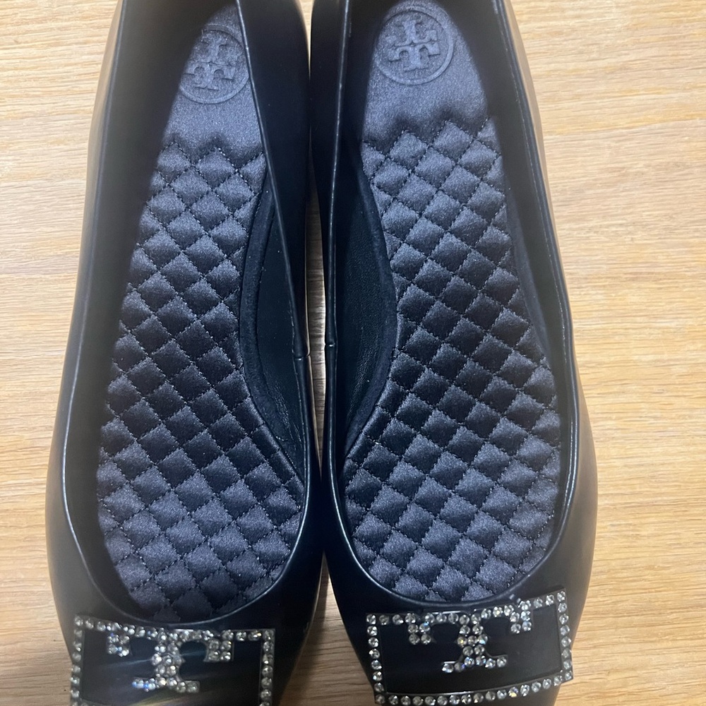 TORY BURCH GIGI 55MM EMBELLISHED
POINTY TOE PUMP BLACK size 8.5 women New - Picture 3 of 14